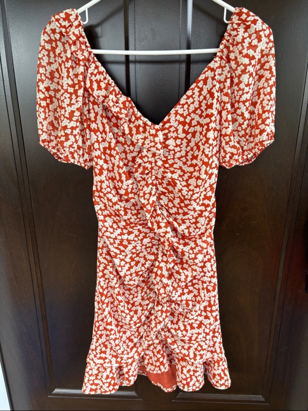 EUC ASTR The Label Shirred Ruffle Midi Dress Rust Ditsy Floral Size Small